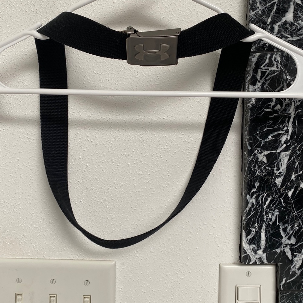Under Armour belt